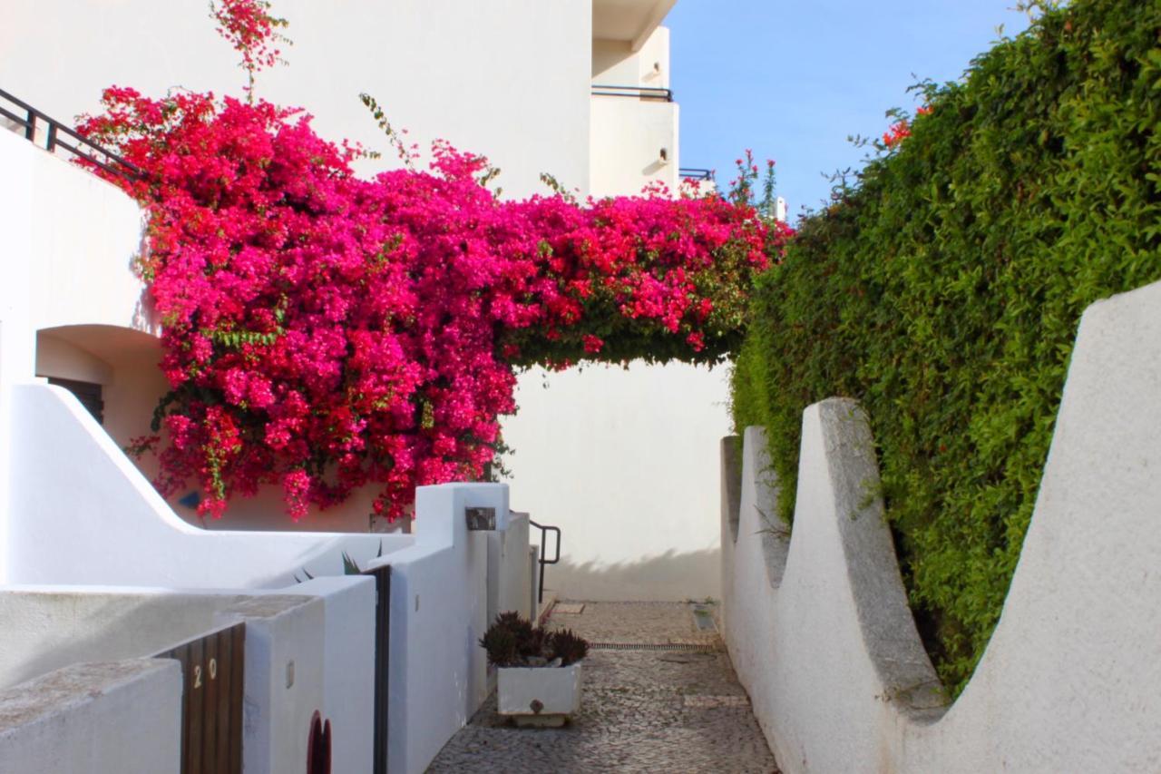 Cozy And Stylish Studio Apt Just 800M From The Beach - New On Booking! Albufeira Ngoại thất bức ảnh