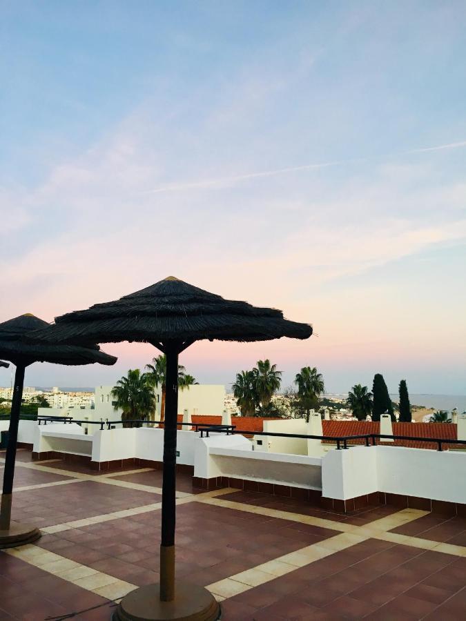 Cozy And Stylish Studio Apt Just 800M From The Beach - New On Booking! Albufeira Ngoại thất bức ảnh